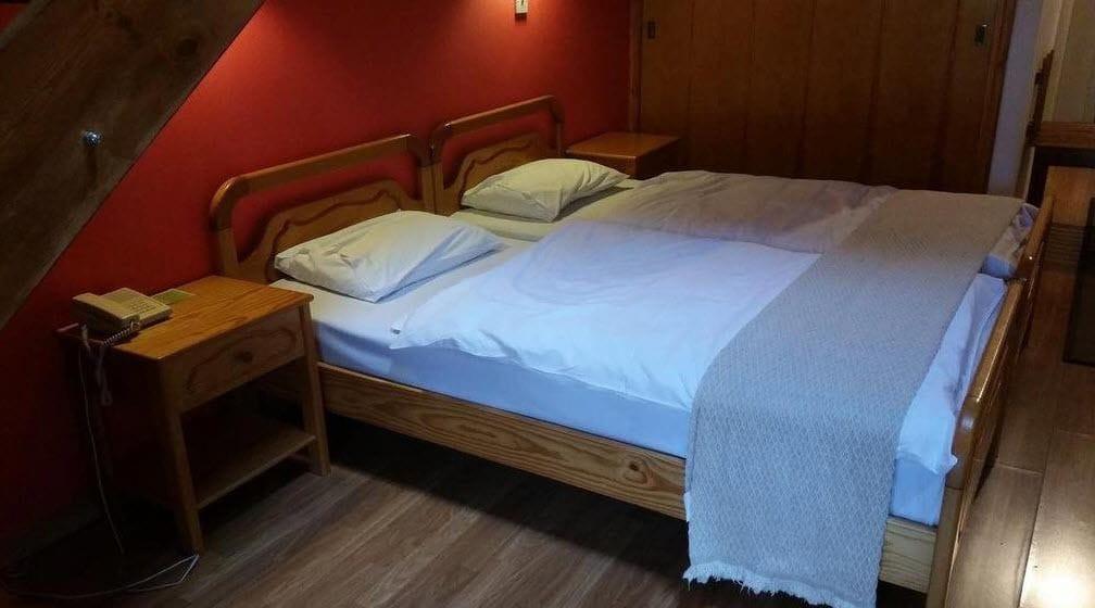 New Helvetia Hotel パノ・プラトレス エクステリア 写真