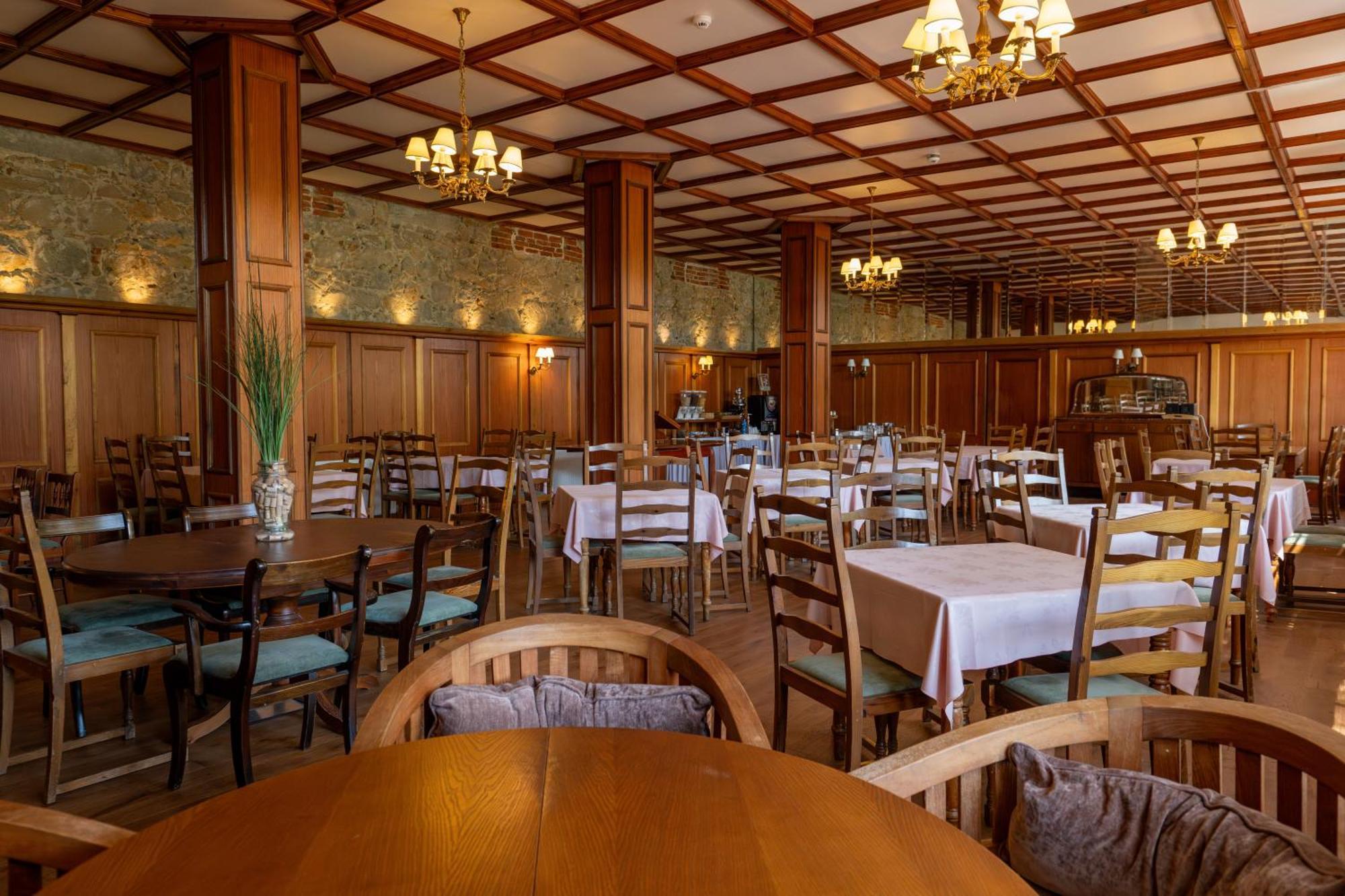 New Helvetia Hotel パノ・プラトレス エクステリア 写真